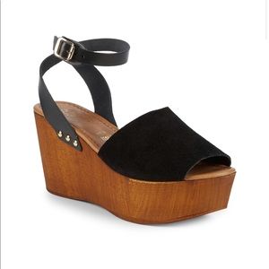 Seychelles wedges